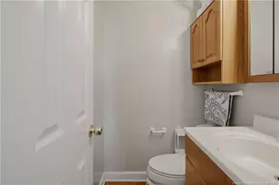 4702 Quaker Ct, Hope Mills, NC 28348 - Photo 32