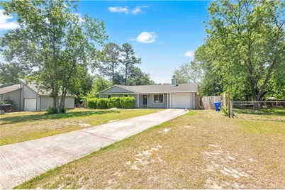 102 Bruce Lane, Spring Lake, NC 28390 - Photo 2