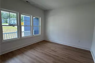 101 Graduate Ct, Spring Lake, NC 28390 - Photo 2