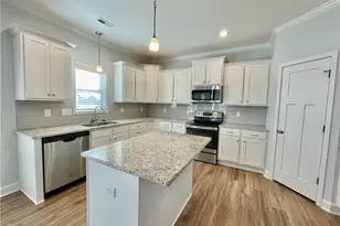 5137 Thruway Rd, Hope Mills, NC 28348 - Photo 10