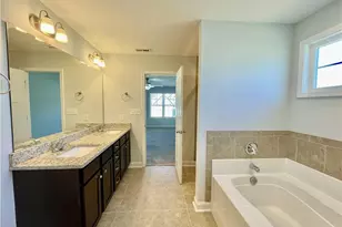 5137 Thruway Rd, Hope Mills, NC 28348 - Photo 18