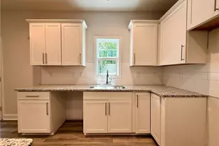 110 Driftwood Ct, Sanford, NC 27330 - Photo 16