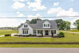 111 N Church St, Newton Grove, NC 28366 - Photo 2