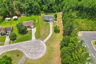 203 Drew St, Raeford, NC 28376 - Photo 4