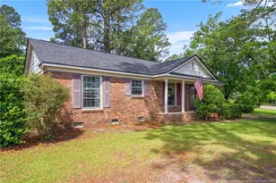 5401 Chesapeake Rd, Fayetteville, NC 28311 - Photo 2