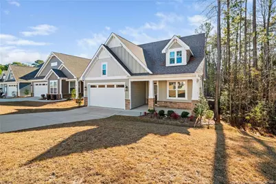 107 Glenwood Court, Spring Lake, NC 28390 - Photo 2