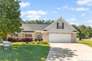 135 Kennedy Dr, Raeford, NC 28376 - Photo 2