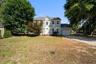 534 Stacy Weaver Dr, Fayetteville, NC 28311 - Photo 2