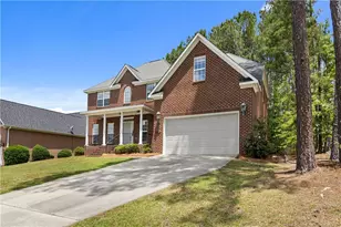 31 Pine Hill Ct, Spring Lake, NC 28390 - Photo 4