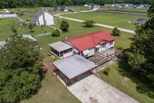 216 Canady Rd, Parkton, NC 28371 - Photo 4