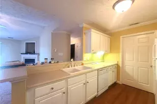 1761 Renwick Dr, Fayetteville, NC 28304 - Photo 10