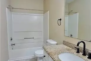 5532 NE Robmont Dr, Fayetteville, NC 28306 - Photo 8