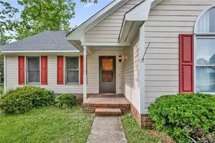 5928 Hotspur Pl, Fayetteville, NC 28306 - Photo 4