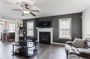 1073 Fairfield Cir, Raeford, NC 28376 - Photo 6