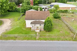 236 Ledbetter St, Cordova, NC 28330 - Photo 12