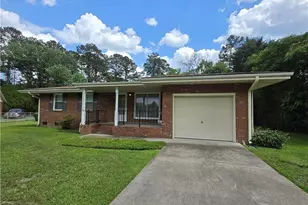 2704 Marvin Circle, Spring Lake, NC 28390 - Photo 2