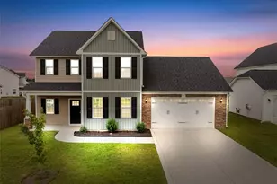 5427 Debut Ave, Hope Mills, NC 28347 - Photo 2