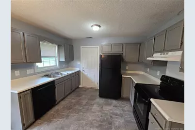 111 Hobson Court, Raeford, NC 28376 - Photo 8