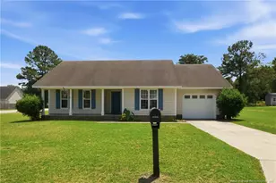 111 Hobson Ct, Raeford, NC 28376 - Photo 2