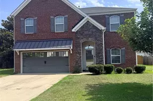 1430 Vandenberg Dr, Fayetteville, NC 28312 - Photo 1