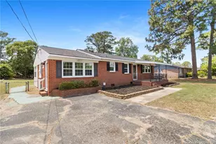 2546 Bel Aire St, Fayetteville, NC 28306 - Photo 2