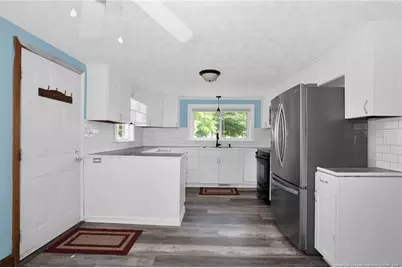 219 E Clinton Street, Autryville, NC 28318 - Photo 10