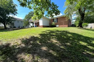 1319 Levy Dr, Fayetteville, NC 28305 - Photo 32