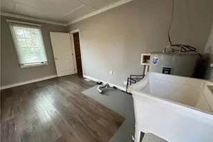 420 W Mountain Dr, Fayetteville, NC 28306 - Photo 4