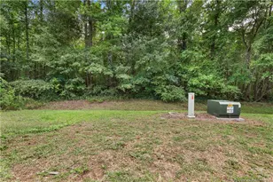 40 Hunter's Run Ave, Pembroke, NC 28372 - Photo 24