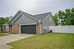 242 Heartwood Dr, Raeford, NC 28376 - Photo 4