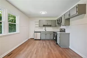 941 Louise Cir, Fayetteville, NC 28314 - Photo 8