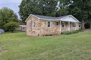 333 Vern St, Star, NC 27356 - Photo 2