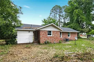 1928 Crestview Dr, Fayetteville, NC 28304 - Photo 34