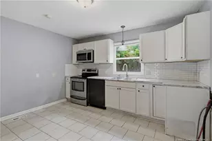 1928 Crestview Dr, Fayetteville, NC 28304 - Photo 16