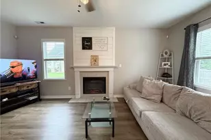 239 Boswell St, Raeford, NC 28376 - Photo 16