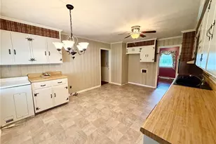 105 Fuller Ave, Lumberton, NC 28358 - Photo 8