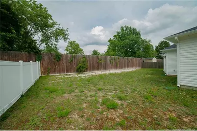212 Stafford Avenue, Raeford, NC 28376 - Photo 4