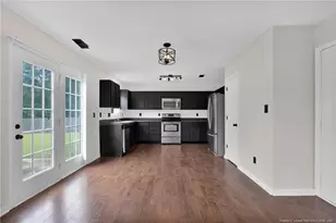 225 Valley Oak Dr, Bunnlevel, NC 28323 - Photo 8