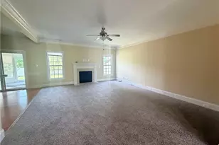 548 Windover Dr, Raeford, NC 28376 - Photo 4