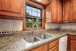 906 W Rowan St, Fayetteville, NC 28301 - Photo 12