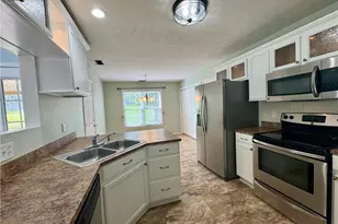 422 Jamestown Ave, Fayetteville, NC 28303 - Photo 6