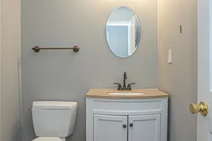 2119 Hollyridge Pl, Fayetteville, NC 28304 - Photo 20
