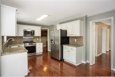 2119 Hollyridge Place, Fayetteville, NC 28304 - Photo 8
