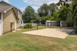 2119 Hollyridge Pl, Fayetteville, NC 28304 - Photo 44