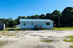 4579 Pine Log Rd, Lumberton, NC 28360 - Photo 2