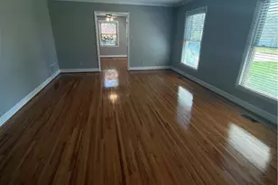 514 N Ballance St, Saint Pauls, NC 28384 - Photo 10
