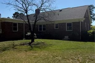 514 N Ballance St, Saint Pauls, NC 28384 - Photo 2