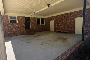 514 N Ballance St, Saint Pauls, NC 28384 - Photo 4