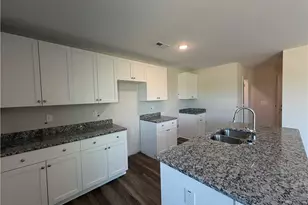 207 Baxley Dr, Dunn, NC 28334 - Photo 10