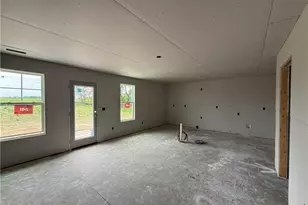 207 Baxley Dr, Dunn, NC 28334 - Photo 4